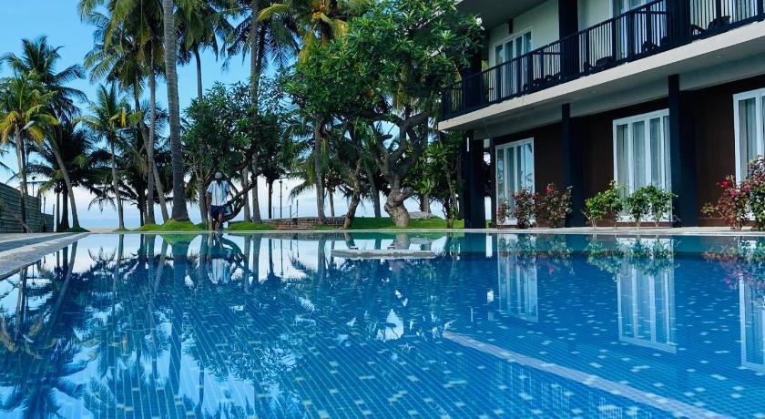 Golden Star Beach Hotel photo