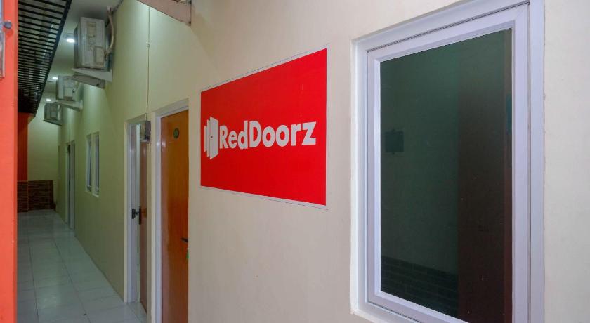 RedDoorz @ Kawasan Industri Candi Semarang - image 7