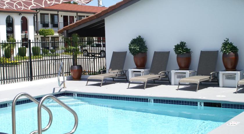 Regency Inn photo