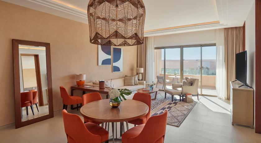 Image of Fairmont Gold One-Bedroom Suite with Ocean View 3