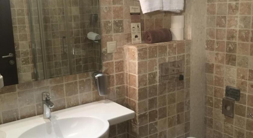 Diamond River Resort & Spa photo