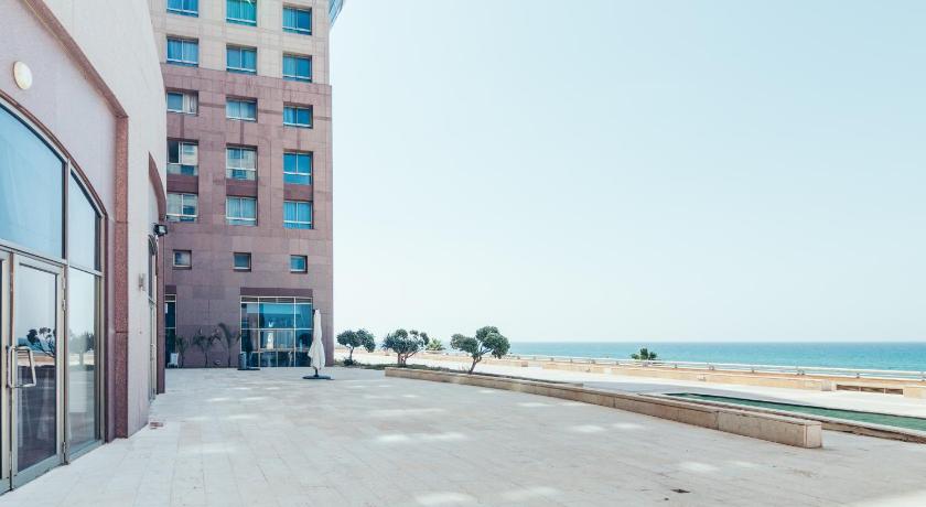 Almog Beach Apartments מגדלי חוף הכרמל חיפה photo