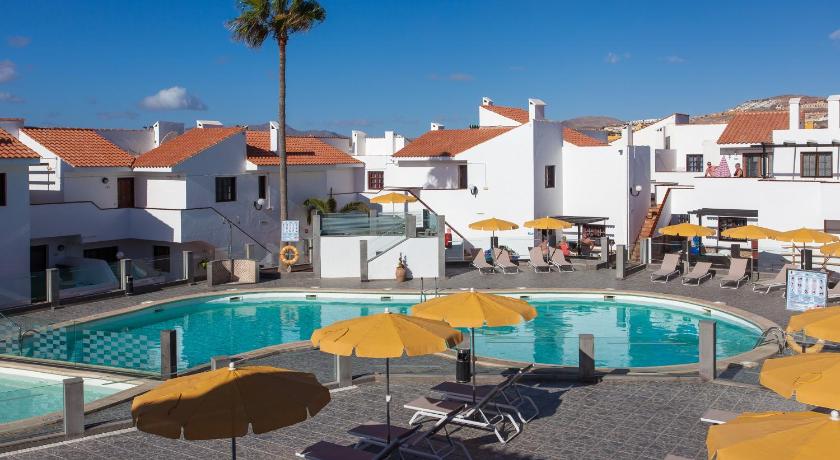 Apartamentos Villa Florida Entire apartment (Fuerteventura) - Deals, Photos  & Reviews