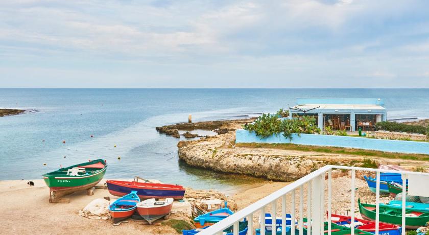 Musae al Mare photo