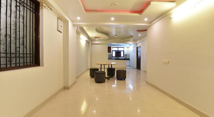 SilverKey Executive Stays 60481 Gayatri Nagar