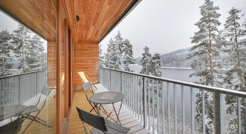 Element Lakeside Apartments photo