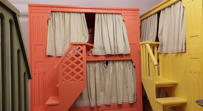 Два гуся коломна гостиница. Арт хостел коломна. Два гуся коломна гостиница. Два гуся хостел. Хостел 2 гуся.