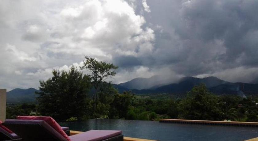 Pai Circus Hostel photo
