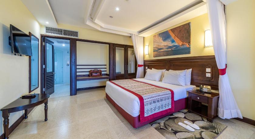 Sairock Beach Hotel Spa & Conferencing photo