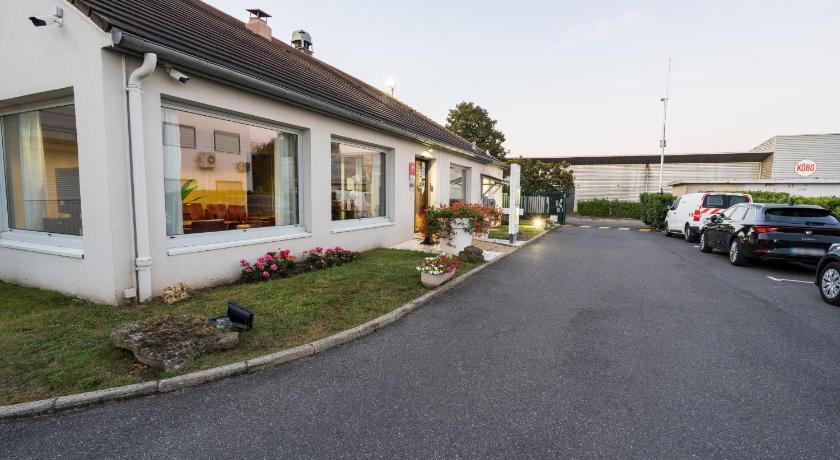 Campanile Montesson - Le Vésinet (Campanile Montesson Le Vesinet Hotel)