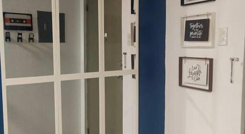 Image of Family Studio 21