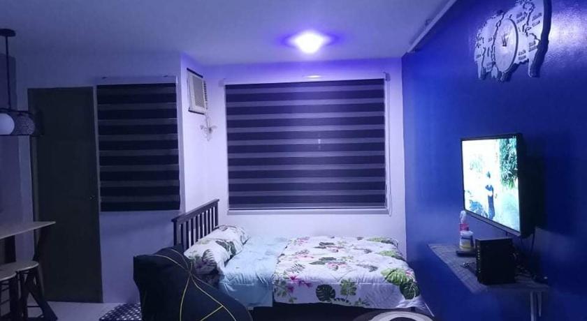 Image of Family Studio 0