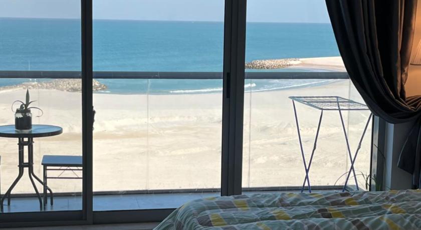 Incredible Ocean View Studio Aprtment in Al Marjan Island — Hotel in Ras Al Khaimah