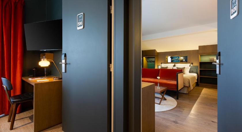 Image of Connecting Rooms (4 People) 4