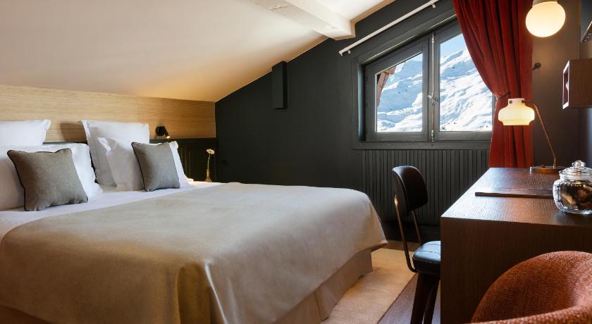 Classic Double Room, Ours Blanc Hotel & Spa in Saint-Martin-de-Belleville