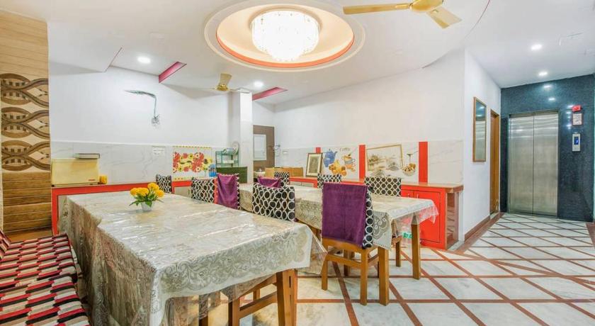 Airport Sky Inn - image 8