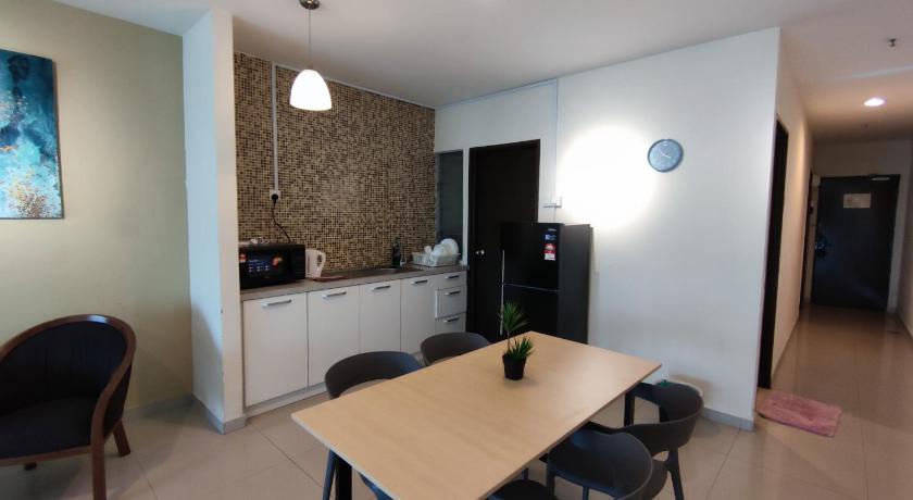 Marina Island Lumut Homestay by Goopro photo