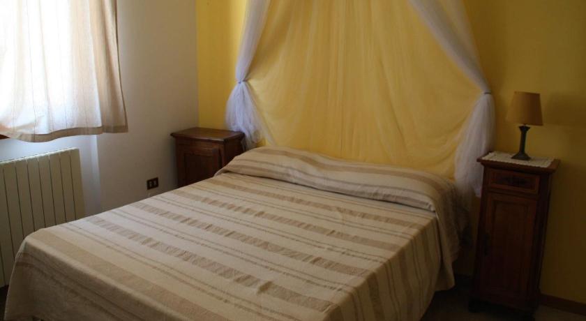 Cristina B&amp;B — Hotel in Sassoferrato