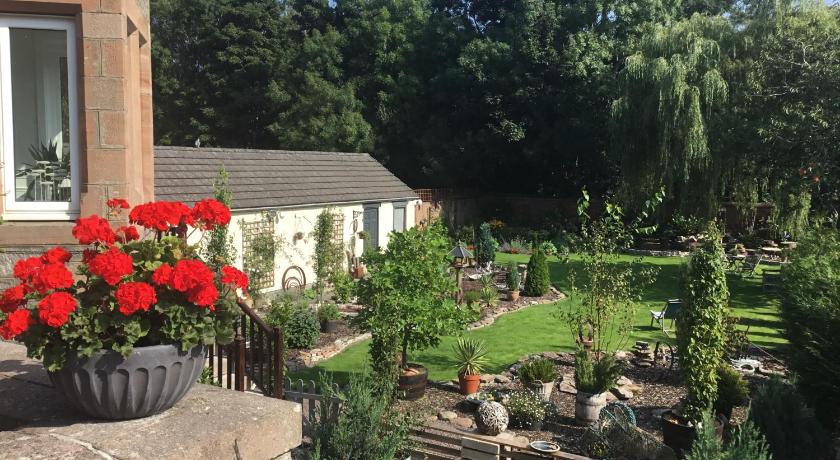 Carnaby Lodge photo