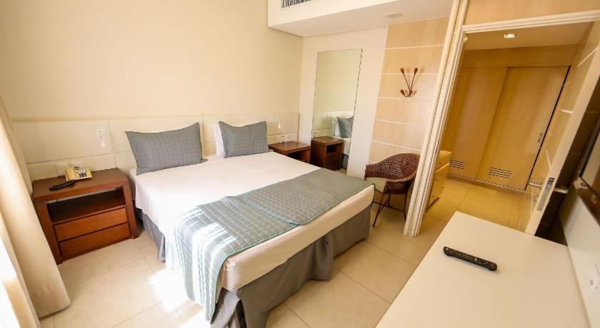 Image of King Studio with Sofa Bed 0