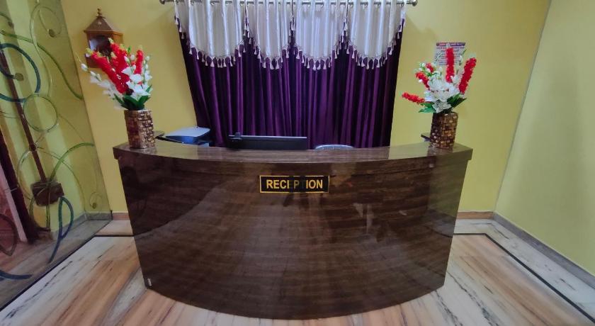 HOTEL SAKET PALACE photo