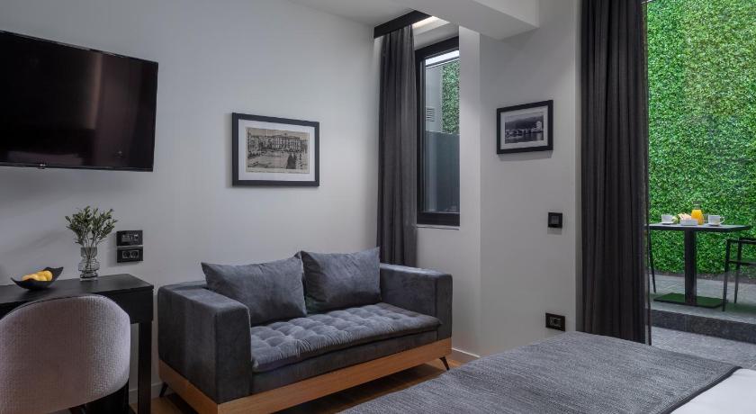 Image of Superior Double Room with Patio 8
