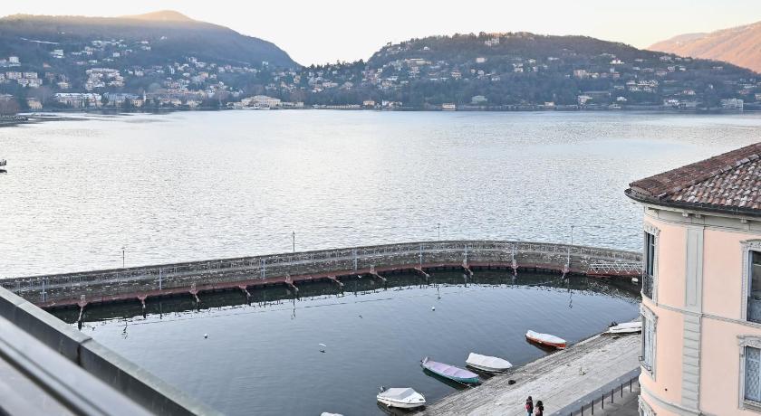 LakeSweetLakeComo photo