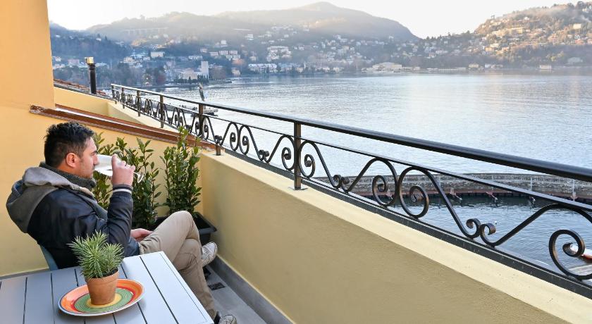 LakeSweetLakeComo photo