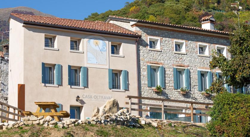 Casa Oltraval