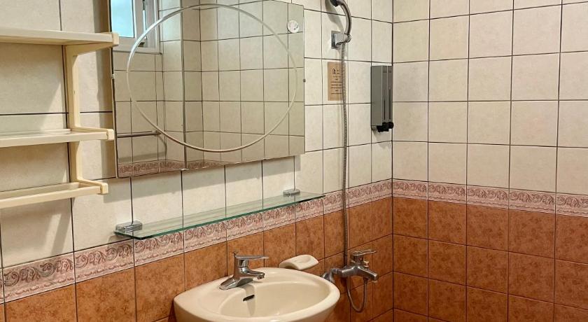 Image of Double or Twin Room with Private External Bathroom 2