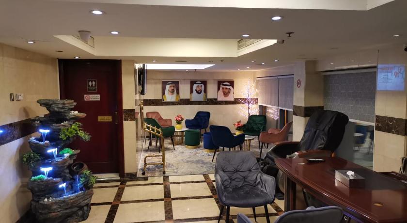 Saffron Hotel - image 2