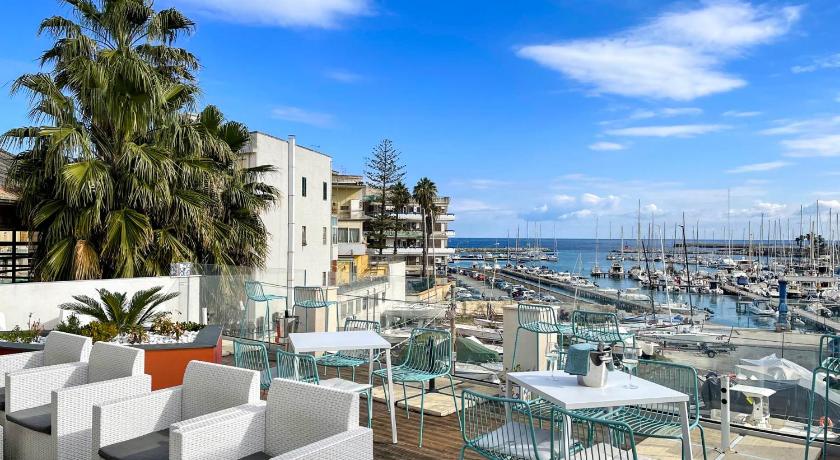 Regina Margherita - Bed and Breakfast & Rooftop Lounge Bar photo