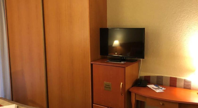 Image of Double Room - Ground Floor with Forest View 5