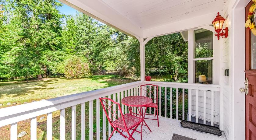 Peaceful Farm Rental in Sequim photo