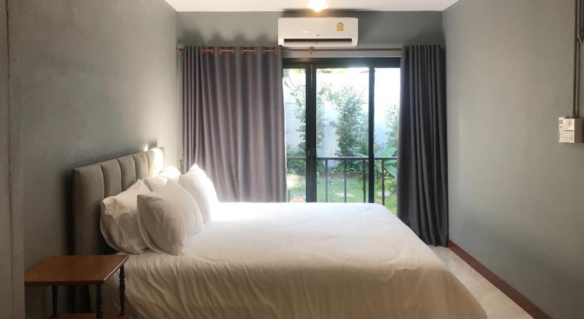 Image of Double Room with Balcony 3