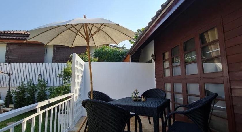 Image of One-Bedroom House 10