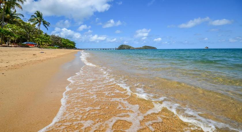 Palm Cove Beachside Apartments - Pool and Garden Views photo