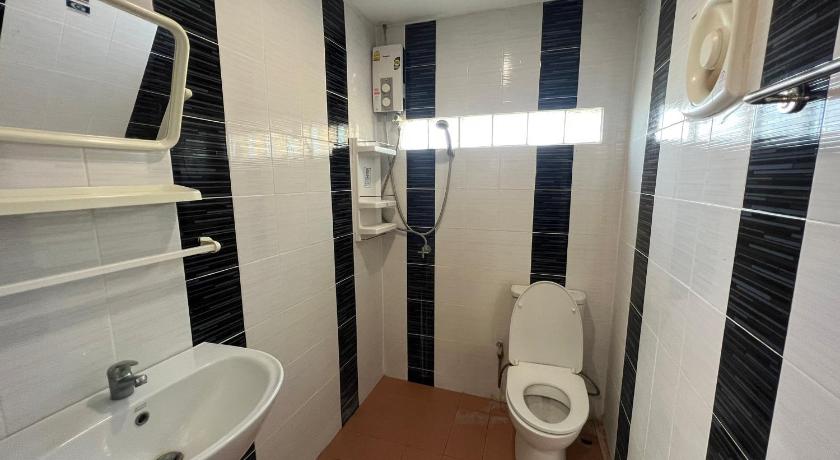 Image of 2 Bedroom Chalet 2