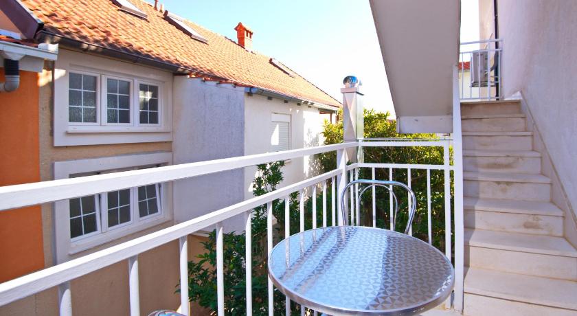 Apartments Mato Oborovic Papica photo