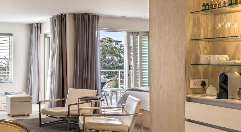 Image of Classic Suite with Sea View 12