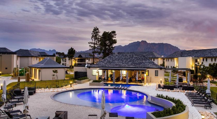 Pearl Valley Hotel by Mantis photo