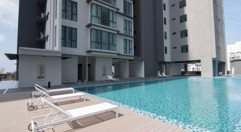 Jazz 313 Cosy 2-Bedroom Suite with Pool & Seaview photo