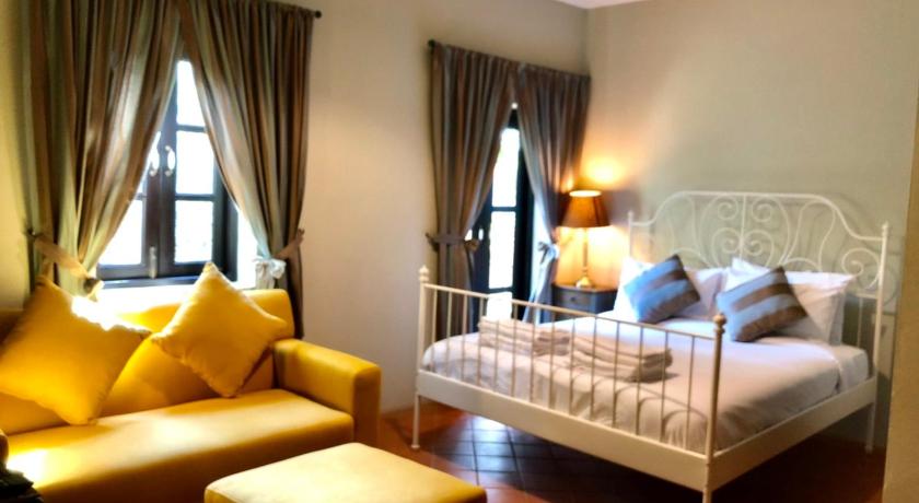 Image of Queen Room with Garden View 4