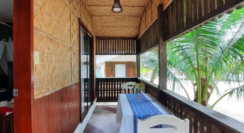 Image of Deluxe Double Room with Balcony and Sea View 1