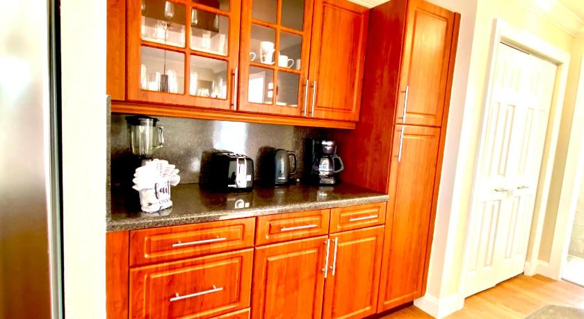 マイアミビーチ Deluxe waterfront one bedroom apartment with Miami Skyline view, free parking 5 mins drive to Miami  5つ星 宿泊施設 施設