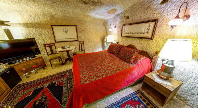 TURKİSH CAVE HOUSE