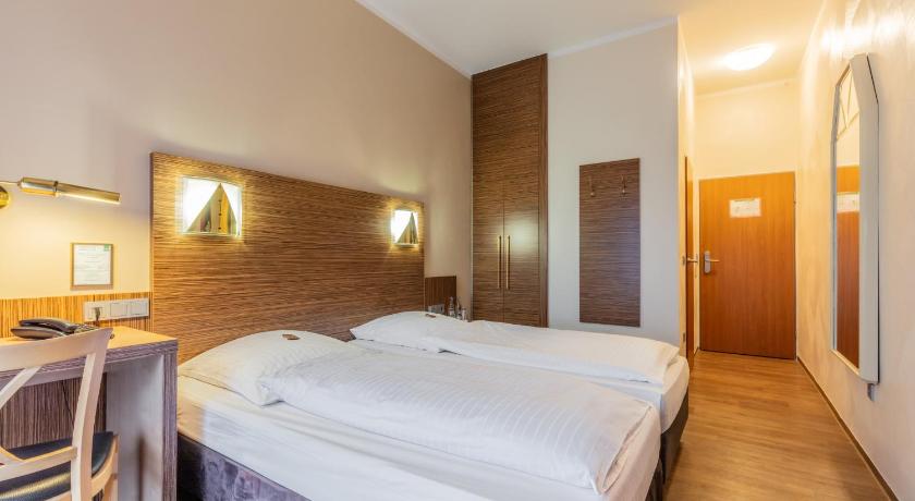 Divvietīgs numurs (1 vai 2 gultas) (Double or Twin Room) attēls 5