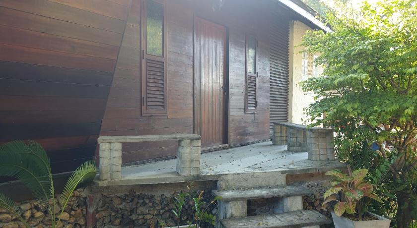 ランプーン จำค่า ชาเลท์ บ้านพักสวนเกษตร (Jumka Chalet - Home and Farm Stay) 3つ星 ゲストハウス スイート