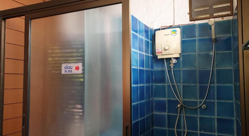 ランプーン จำค่า ชาเลท์ บ้านพักสวนเกษตร (Jumka Chalet - Home and Farm Stay) 3つ星 ゲストハウス レストラン