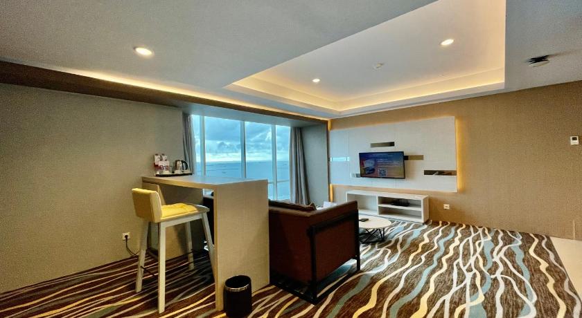 Image of Executive Suite 4